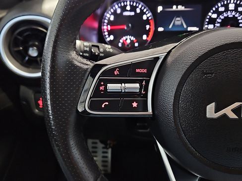 Used 2024 Kia Forte GT-Line image 16