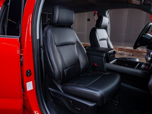 Used 2026 Ford F350 Lariat w/ Lariat Premium Package image 32