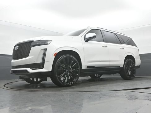 Used 2021 Cadillac Escalade Sport Platinum w/ Heavy-Duty Trailer Package AWD/4WD image 34