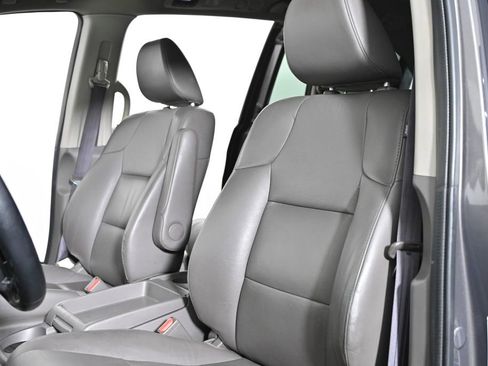Used 2016 Honda Odyssey Touring image 23