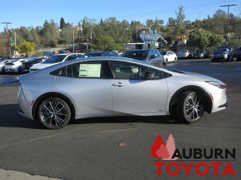 New 2026 Toyota Prius XLE image 2