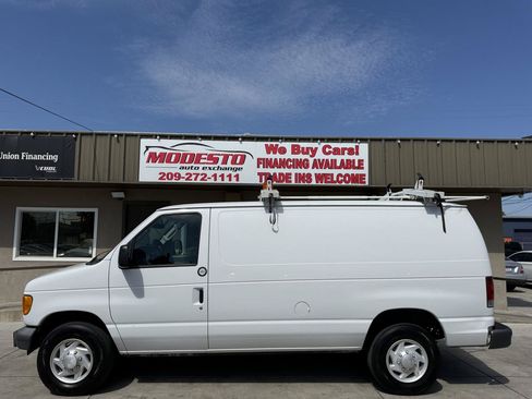 Used 2007 Ford E-250 and Econoline 250 RWD image 7