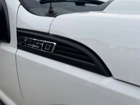 Used 2016 Ford F250 XL w/ Power Equipment Group image 27