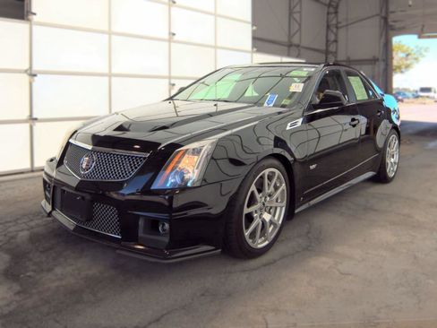 Used 2009 Cadillac CTS V RWD image 5