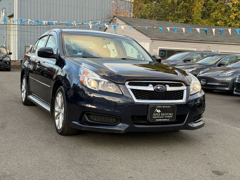 Used 2013 Subaru Legacy 2.5i Premium w/ All-Weather Pkg + Moonroof image 4