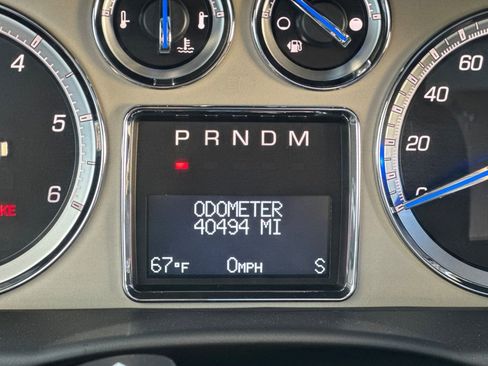 Used 2011 Cadillac Escalade ESV Platinum image 33