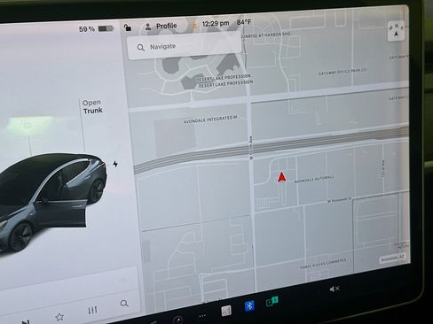 Used 2018 Tesla Model 3 Long Range image 21
