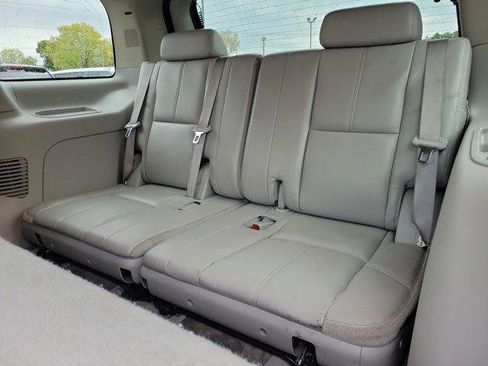 Used 2009 Chevrolet Tahoe LT w/ Luxury Package image 13
