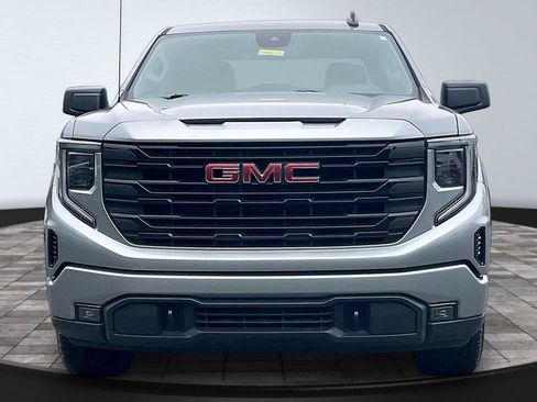 Used 2025 GMC Sierra 1500 Elevation AWD/4WD image 2