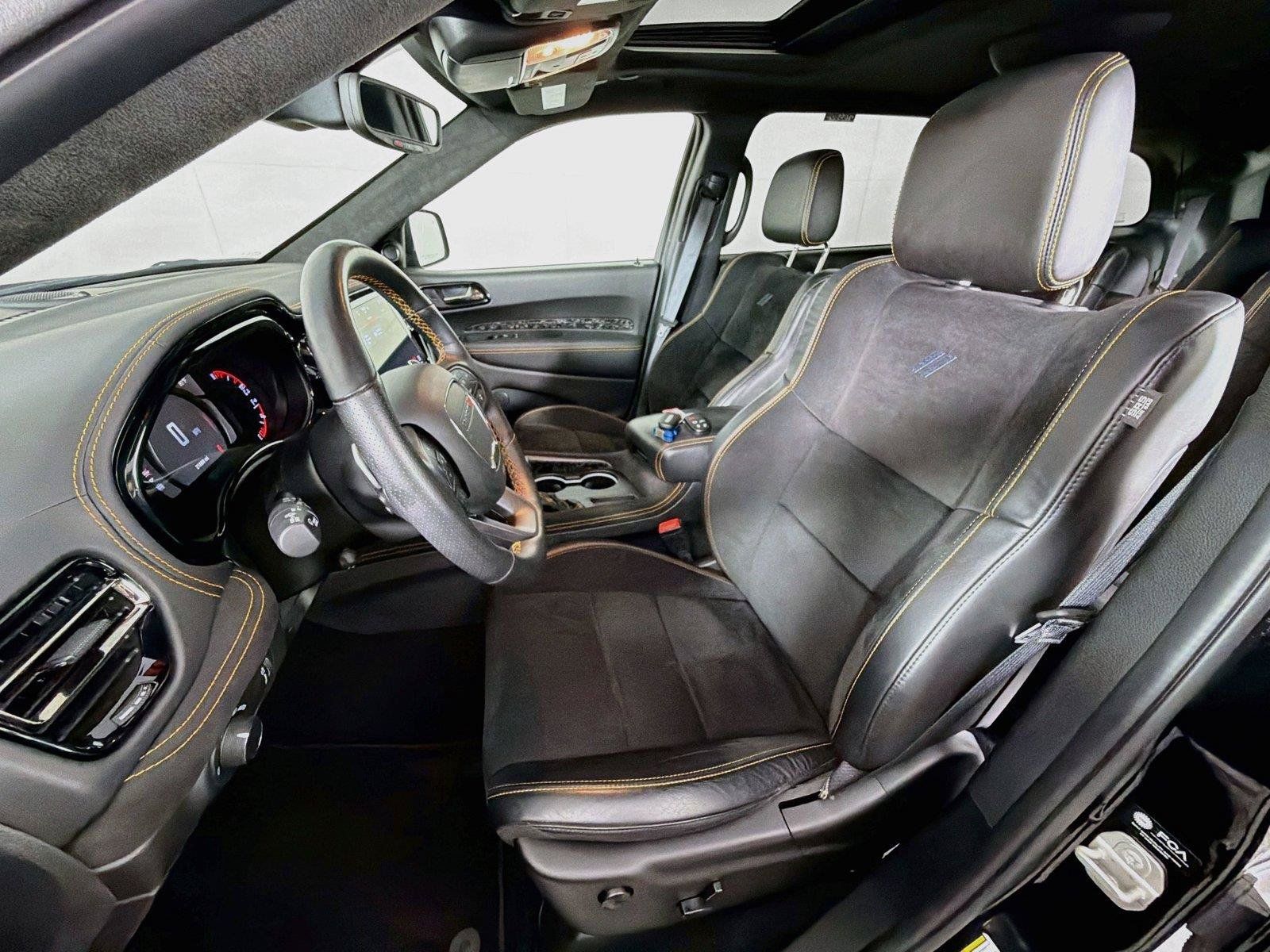 Used 2023 Dodge Durango R/T w/ Hemi Orange Plus Package AWD/4WD image 2