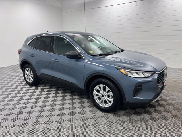 Used 2023 Ford Escape Active AWD/4WD image 4