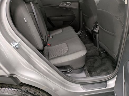 Used 2025 Kia Sportage LX image 26