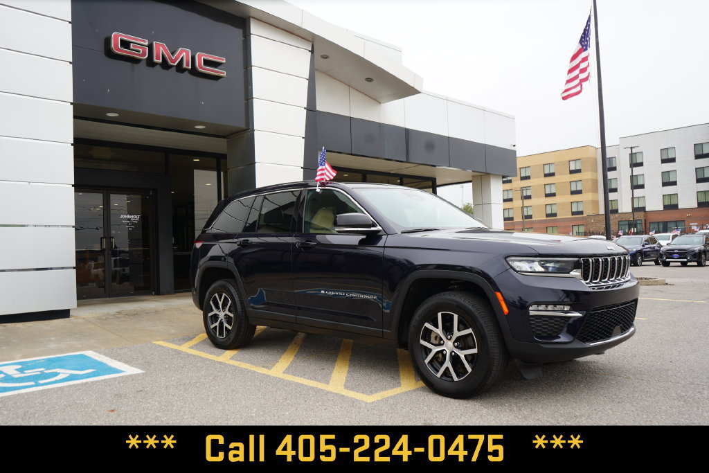 Used 2023 Jeep Grand Cherokee Limited RWD image 2