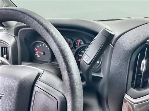New 2025 Chevrolet Silverado 1500 Custom image 12