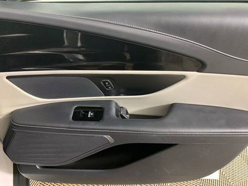 Used 2024 Lincoln Nautilus Reserve image 31