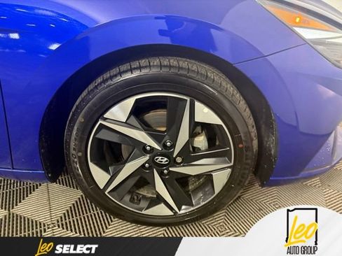Used 2023 Hyundai Elantra SEL w/ Convenience Package FWD image 20