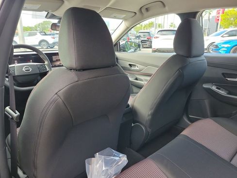 New 2026 Nissan Sentra SR FWD image 12