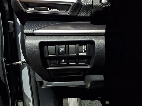 Used 2022 Subaru Forester Premium w/ Popular Package #1 AWD/4WD image 14