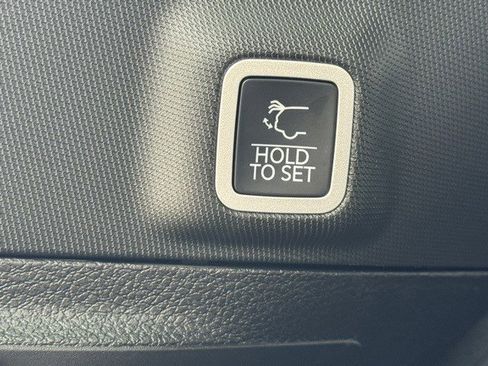 New 2026 Jeep Grand Cherokee Limited w/ Luxury Tech Group II image 37