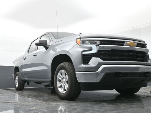 Used 2025 Chevrolet Silverado 1500 LT image 36