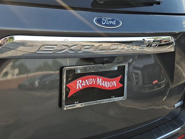 Used 2020 Ford Explorer Limited AWD/4WD image 30