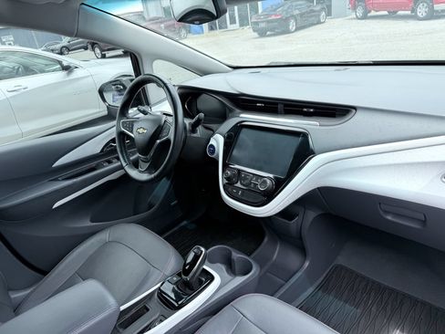 Used 2018 Chevrolet Bolt Premier w/ Driver Confidence II Package FWD image 12