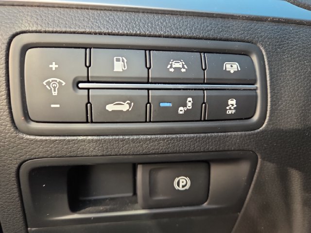 Used 2018 Genesis G80 3.3T Sport AWD/4WD image 18