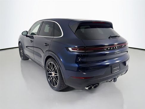 New 2026 Porsche Cayenne image 3