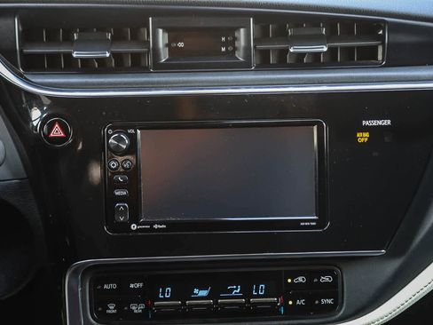 Certified 2018 Toyota Corolla iM w/ Carpet Mat Package (TMS) image 14