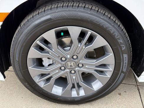 Certified 2026 Honda Odyssey Touring image 10