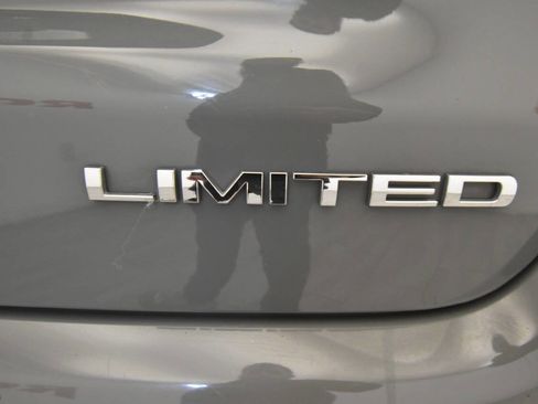 Used 2022 Jeep Compass Limited AWD/4WD image 46