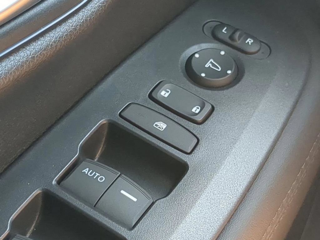 New 2027 Honda HR-V LX image 21