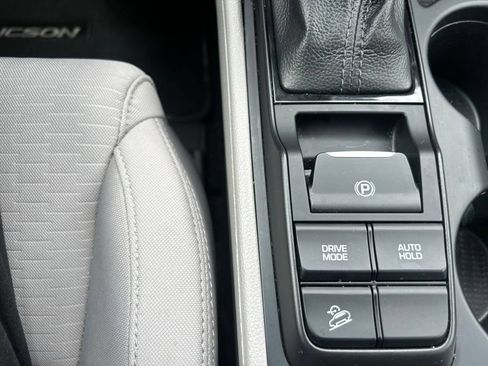 Used 2021 Hyundai Tucson SE AWD/4WD image 19