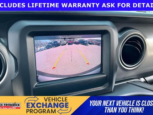 Used 2021 Jeep Wrangler Unlimited Sport AWD/4WD image 18