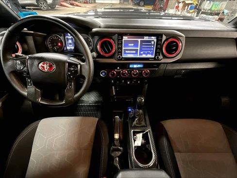 Certified 2023 Toyota Tacoma TRD Sport w/ Technology Package image 14