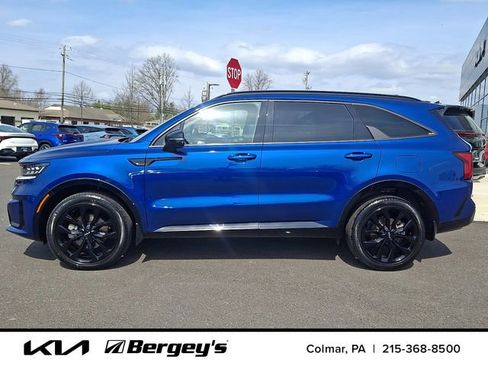 Used 2023 Kia Sorento SX image 9