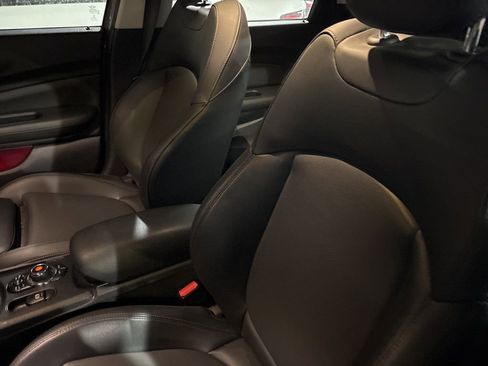 Used 2021 MINI Cooper Clubman S w/ Premium Package image 6