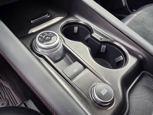 Used 2025 Ford Explorer ST image 29