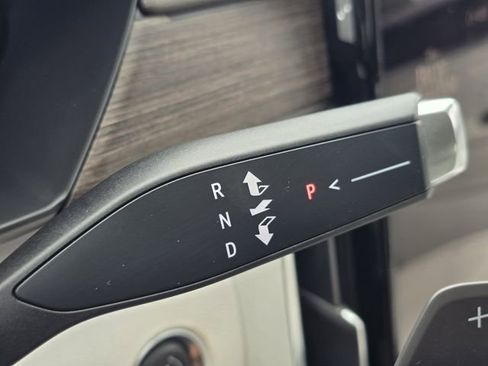 Used 2024 GMC Acadia Denali FWD image 19