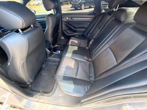 Used 2019 Honda Accord Sport image 15