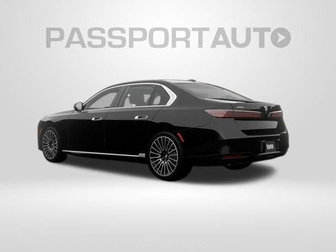 New 2027 BMW 740i xDrive w/ Premium Package AWD/4WD image 2