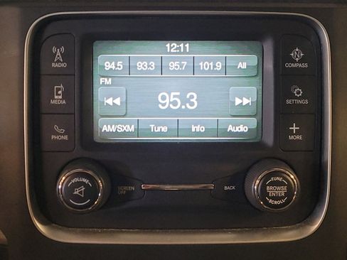 Used 2017 RAM 1500 Express image 25