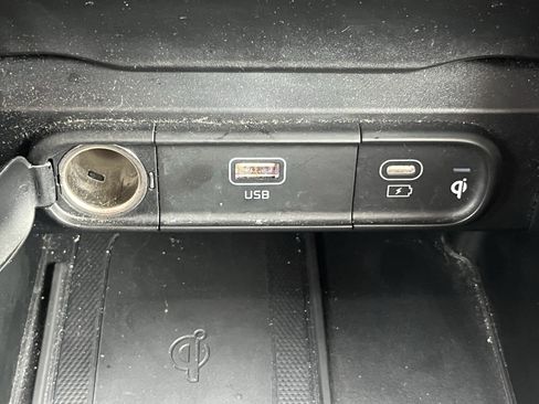 Used 2025 Kia Telluride S AWD/4WD image 23