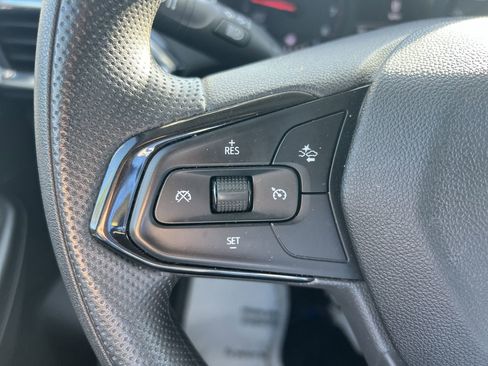 Used 2023 Chevrolet TrailBlazer LT w/ Convenience Package FWD image 19