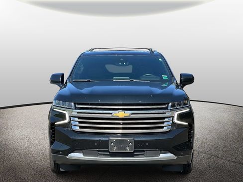 Used 2023 Chevrolet Suburban High Country AWD/4WD image 4