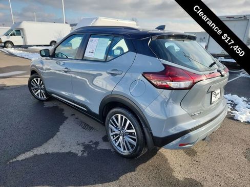 Used 2023 Nissan Kicks SR w/ SR Premium Package image 6