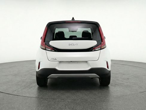 Used 2025 Kia Soul LX w/ LX Technology Package FWD image 7