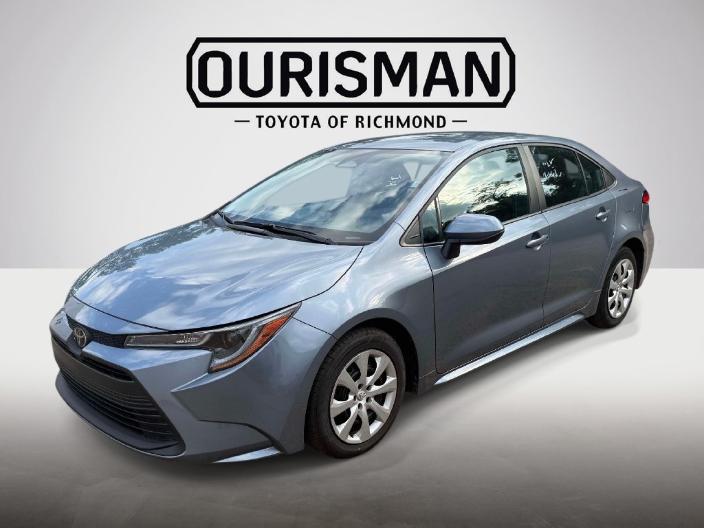 Used 2025 Toyota Corolla LE FWD image 3