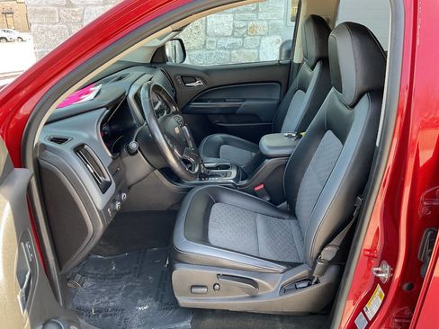 Used 2015 Chevrolet Colorado Z71 image 9