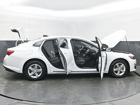 Used 2023 Chevrolet Malibu LS image 46